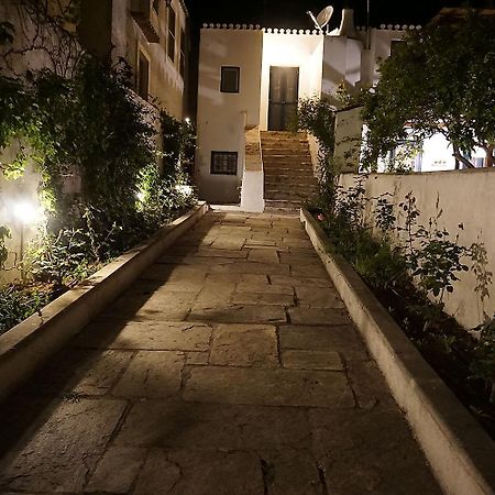 Maison d'hôtes Two Olive Trees à Spetses Town Extérieur photo