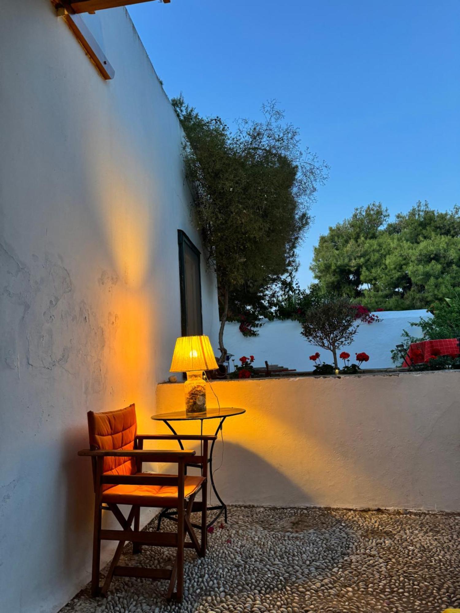 Maison d'hôtes Two Olive Trees à Spetses Town Extérieur photo
