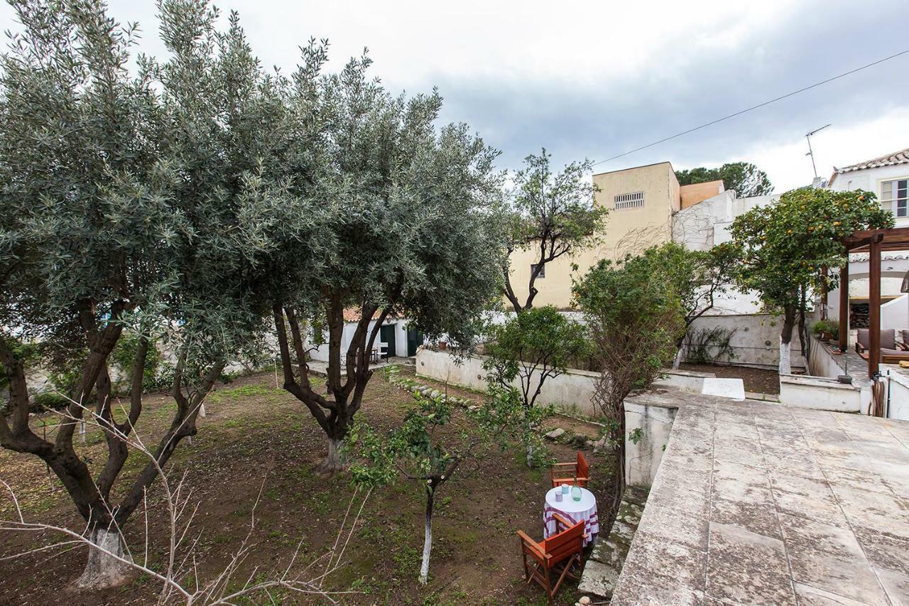 Maison d'hôtes Two Olive Trees à Spetses Town Extérieur photo