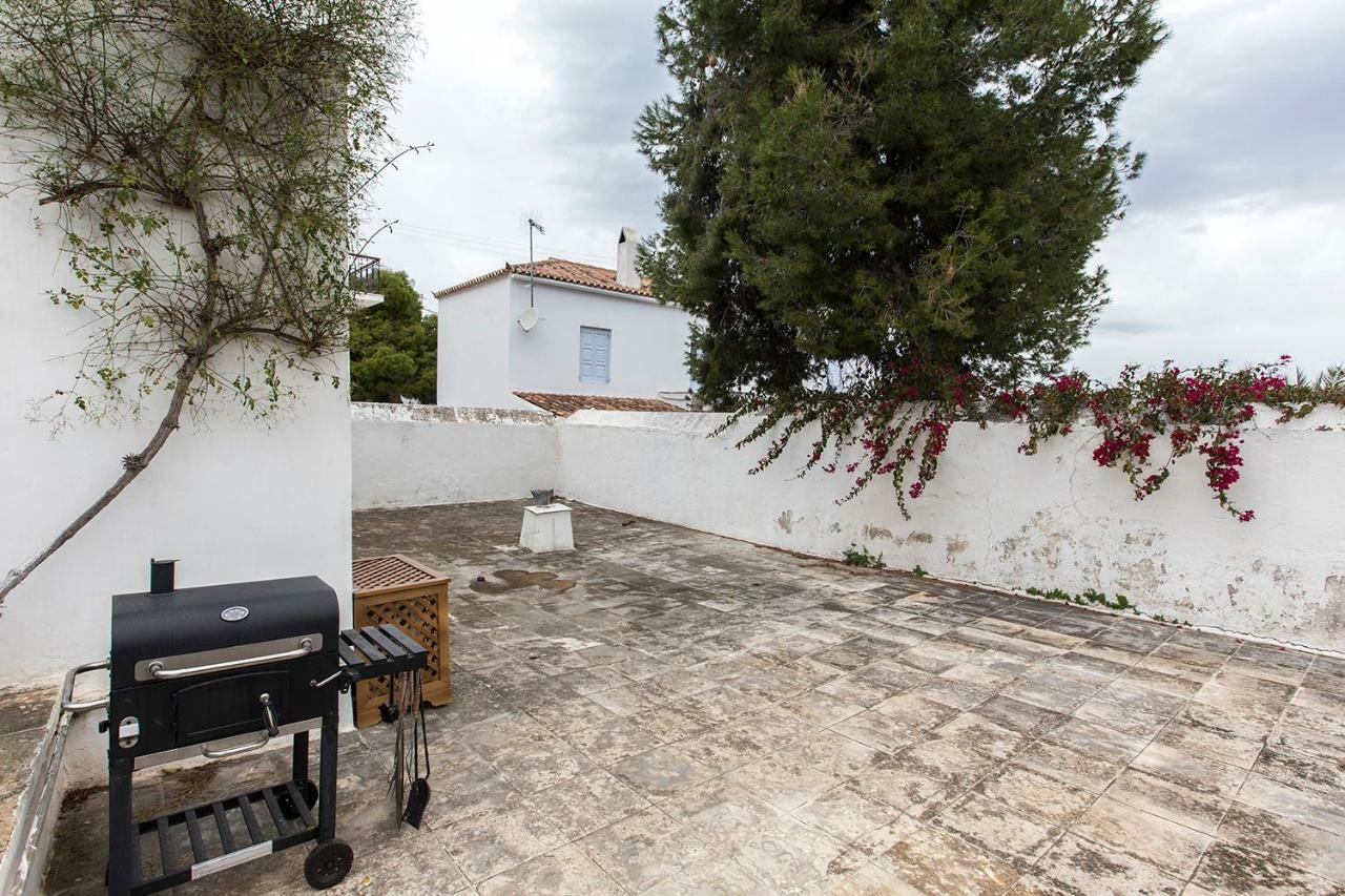 Maison d'hôtes Two Olive Trees à Spetses Town Extérieur photo