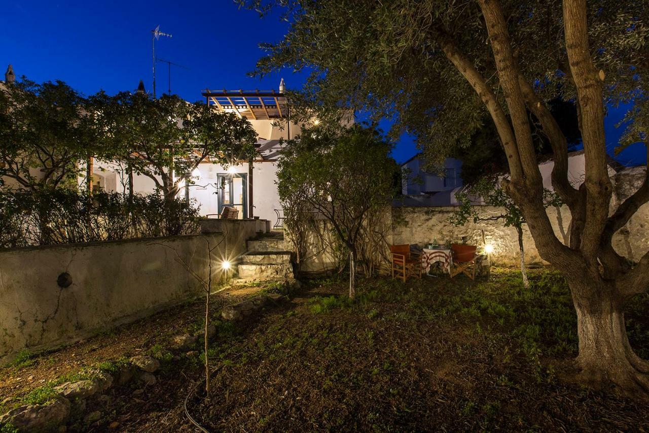 Maison d'hôtes Two Olive Trees à Spetses Town Extérieur photo