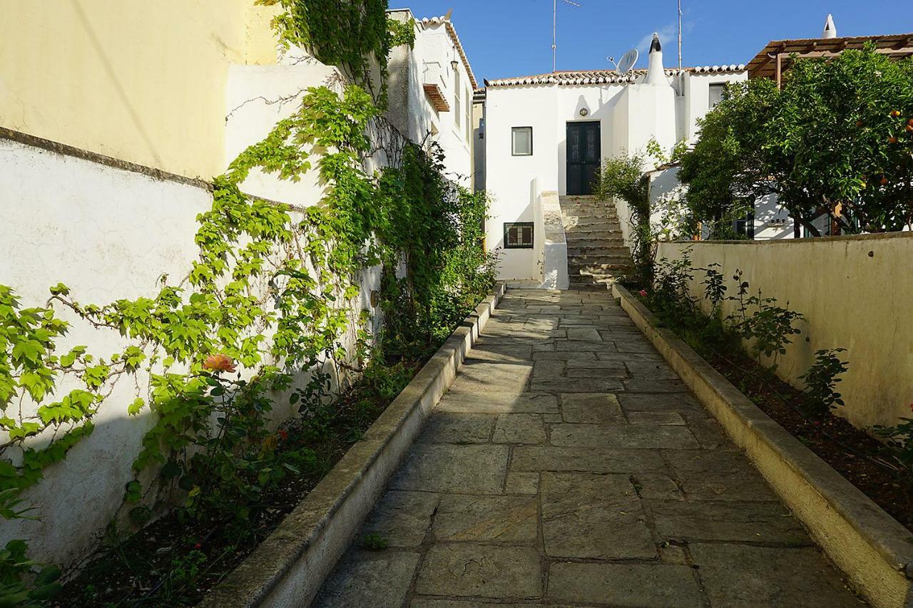 Maison d'hôtes Two Olive Trees à Spetses Town Extérieur photo