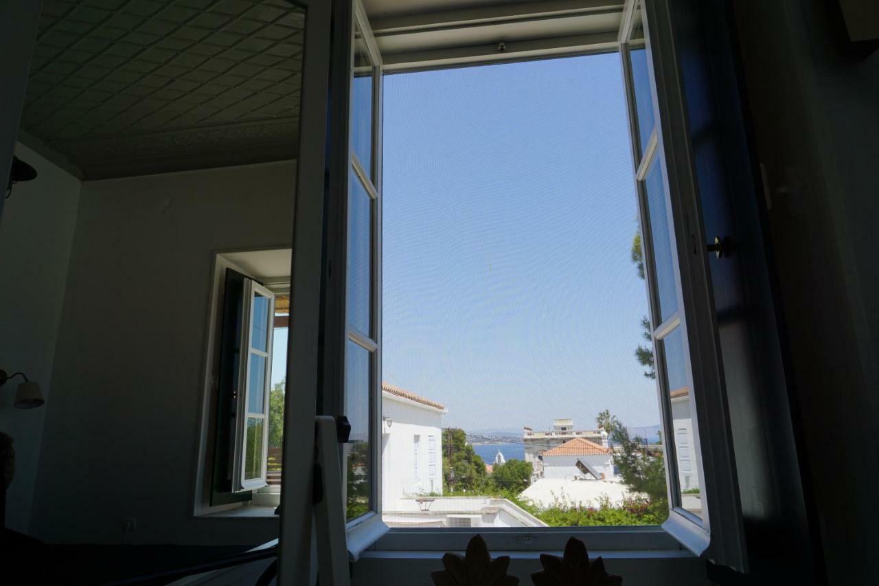 Maison d'hôtes Two Olive Trees à Spetses Town Extérieur photo